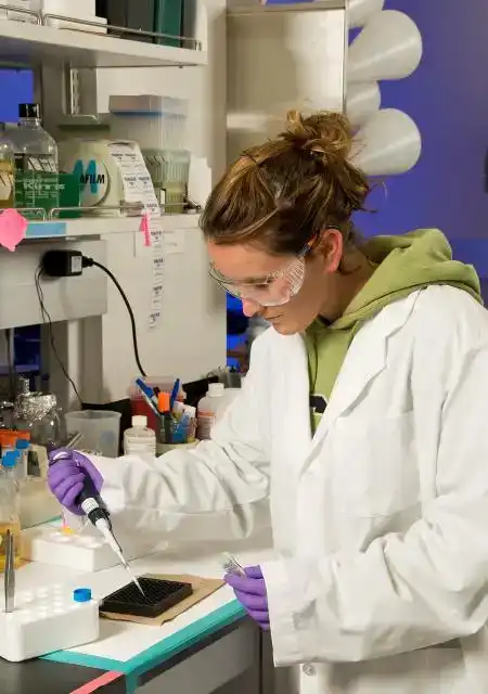 Laborgeräte und Pipetten